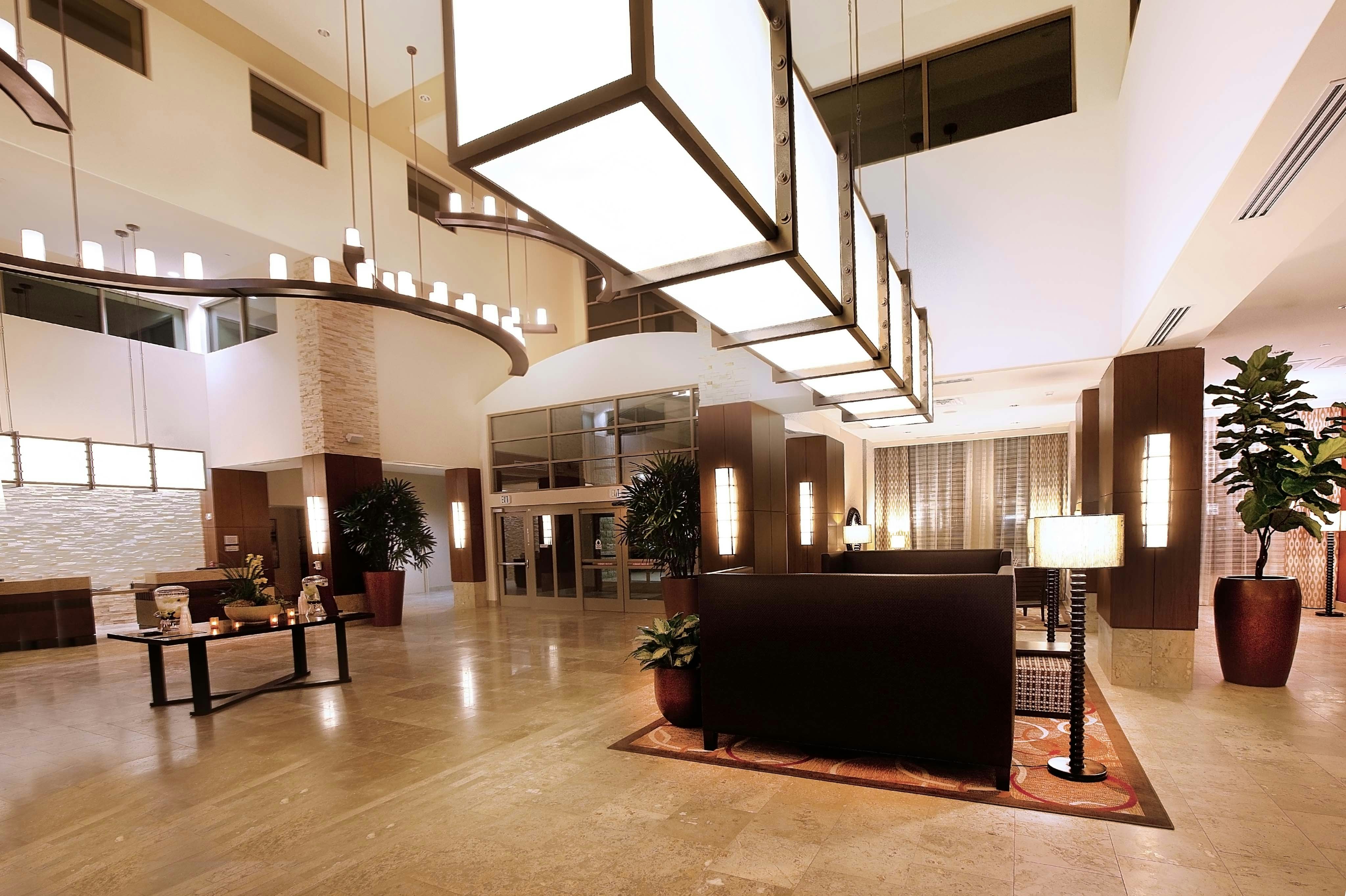 Embassy Suites Palmdale 38/63