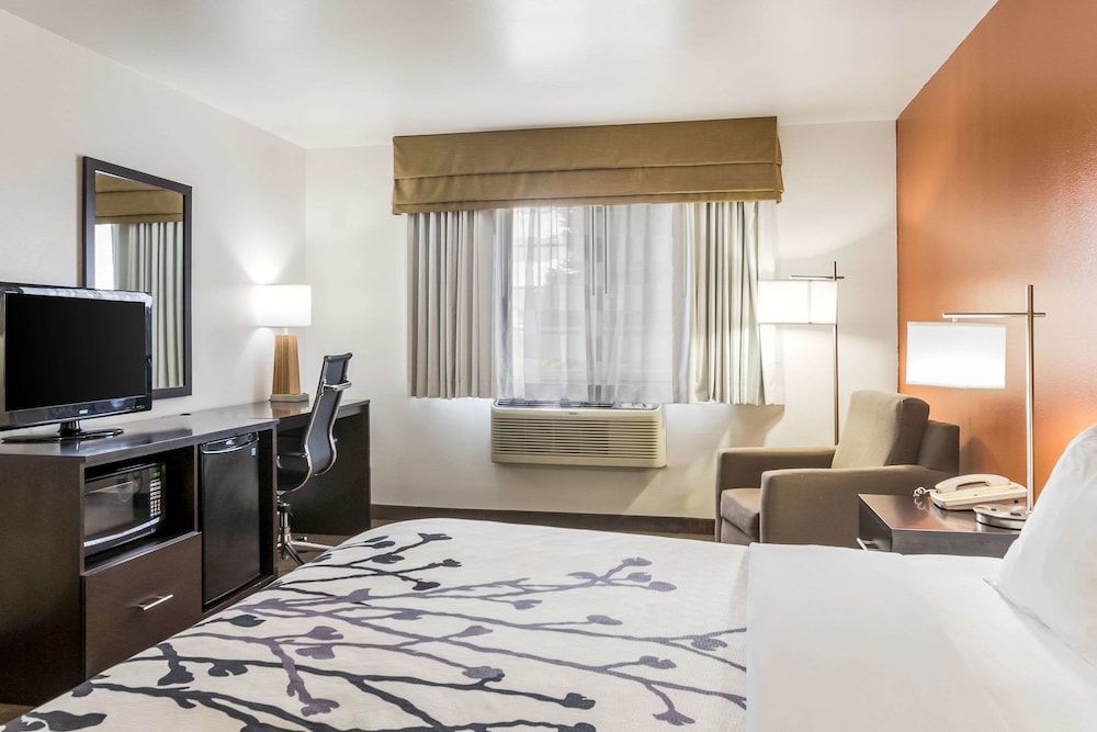 Sleep Inn & Suites North Liberty - Liberty City 14/43