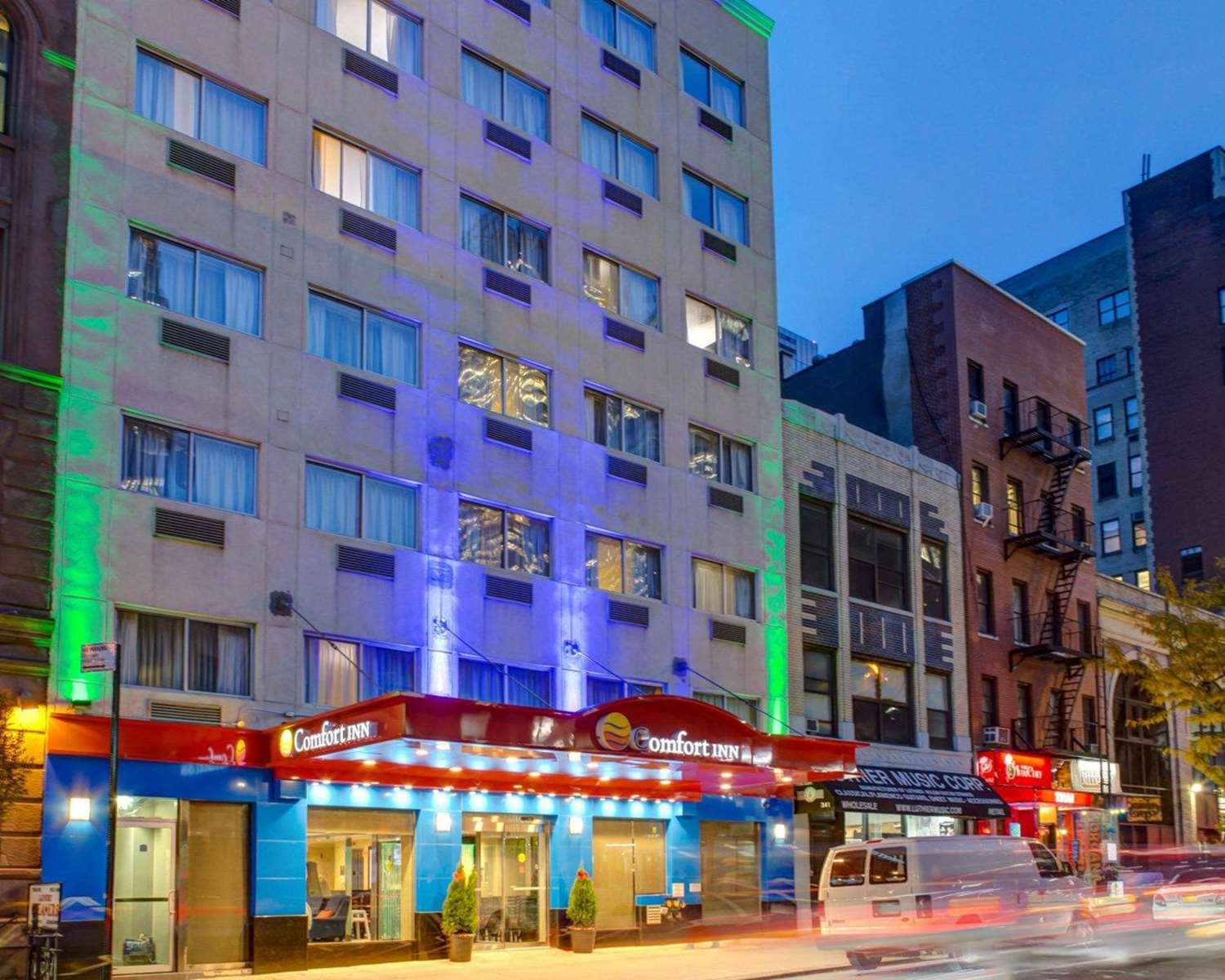Ramada by Wyndham New York Times Square West 1/9