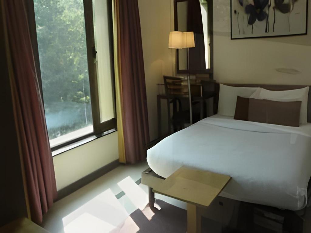 Hotel Sapna Marine 7/24