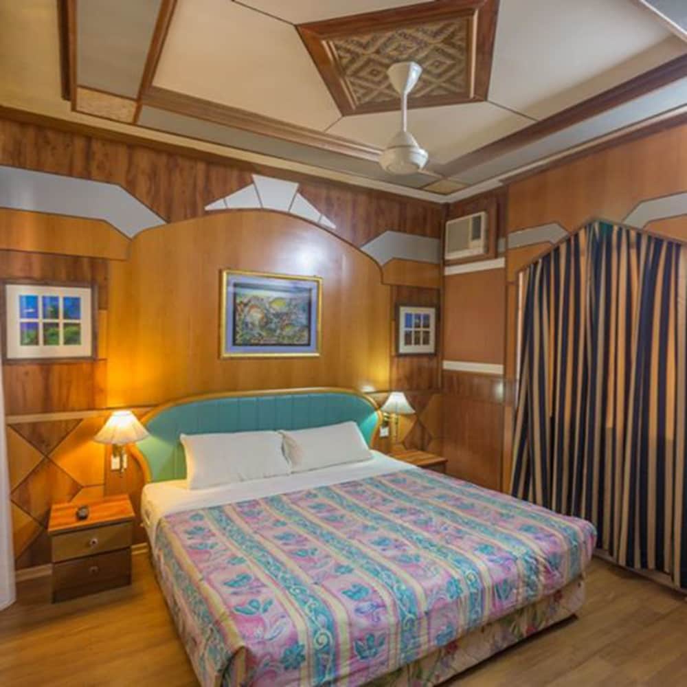 Coral View Island Resort 11/31