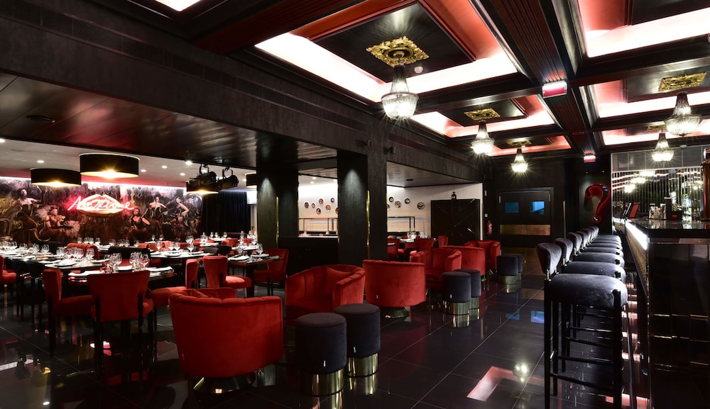 Maxime Hotel 58/69