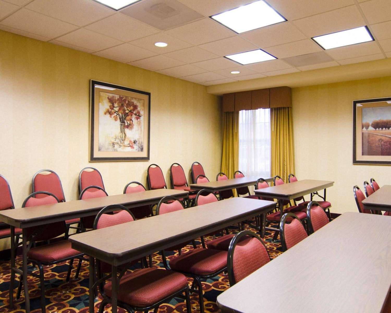 Affordable Suites Rogers/Bentonville, AR 17/19