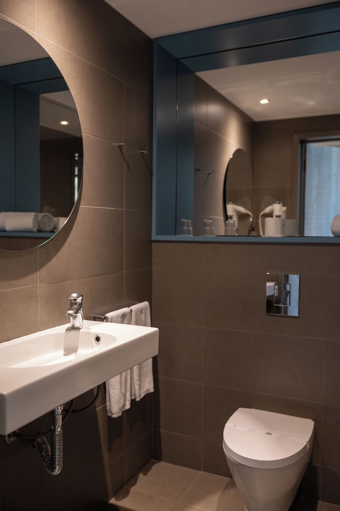 Axis Ofir Beach Resort 48/49