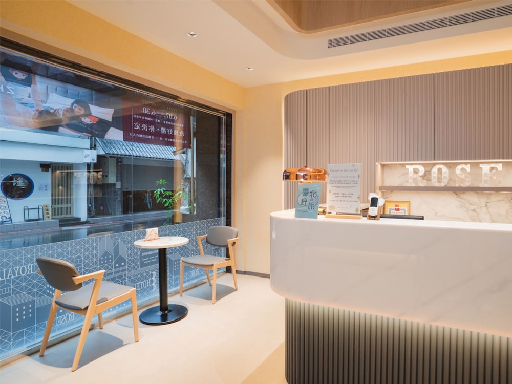 Royal Rose Hotel Zhongshan 31/44