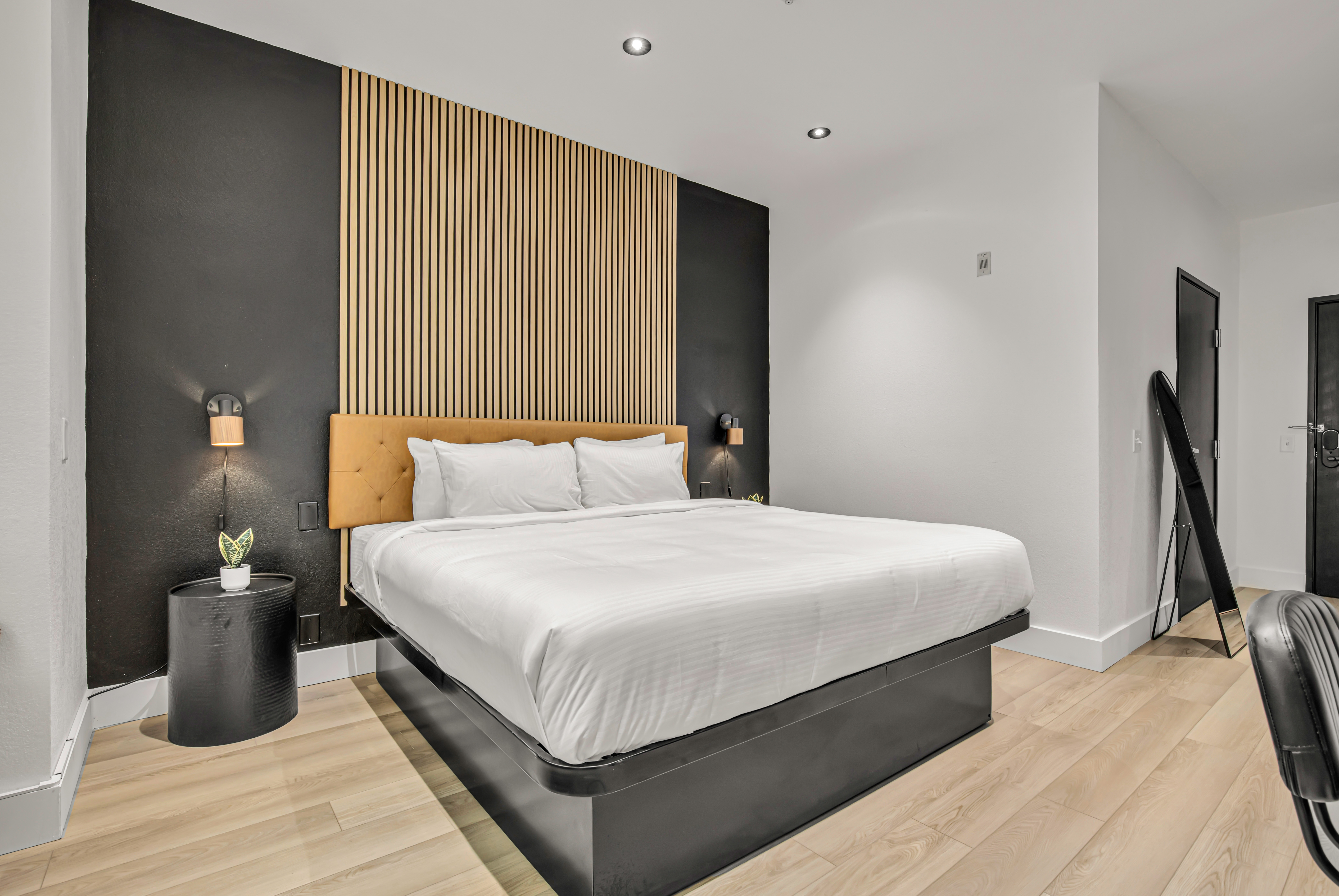 غرفة بسرير كينج، The Block Hotel 5/6