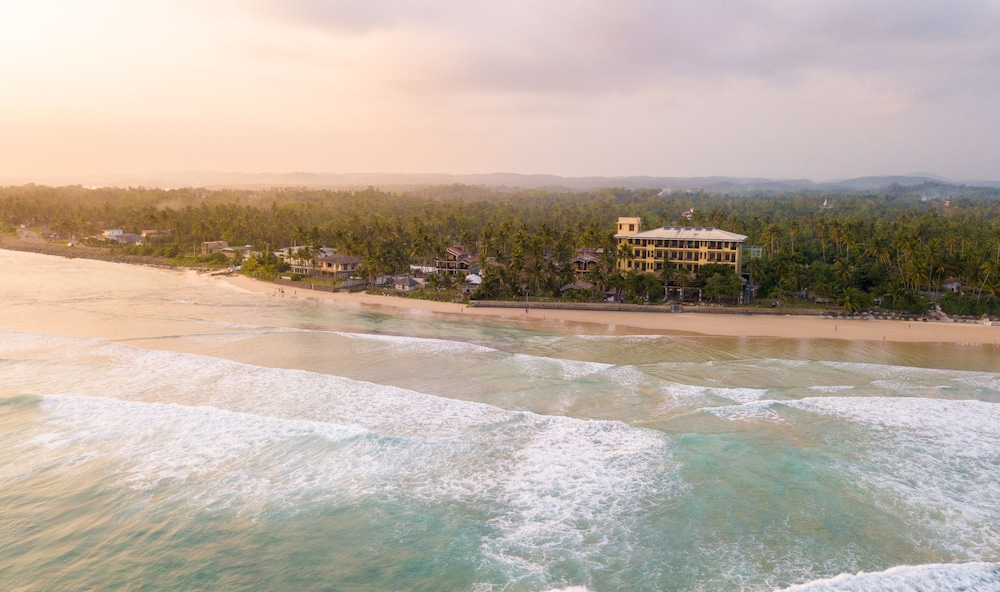 Kabalana Hotel 35/50