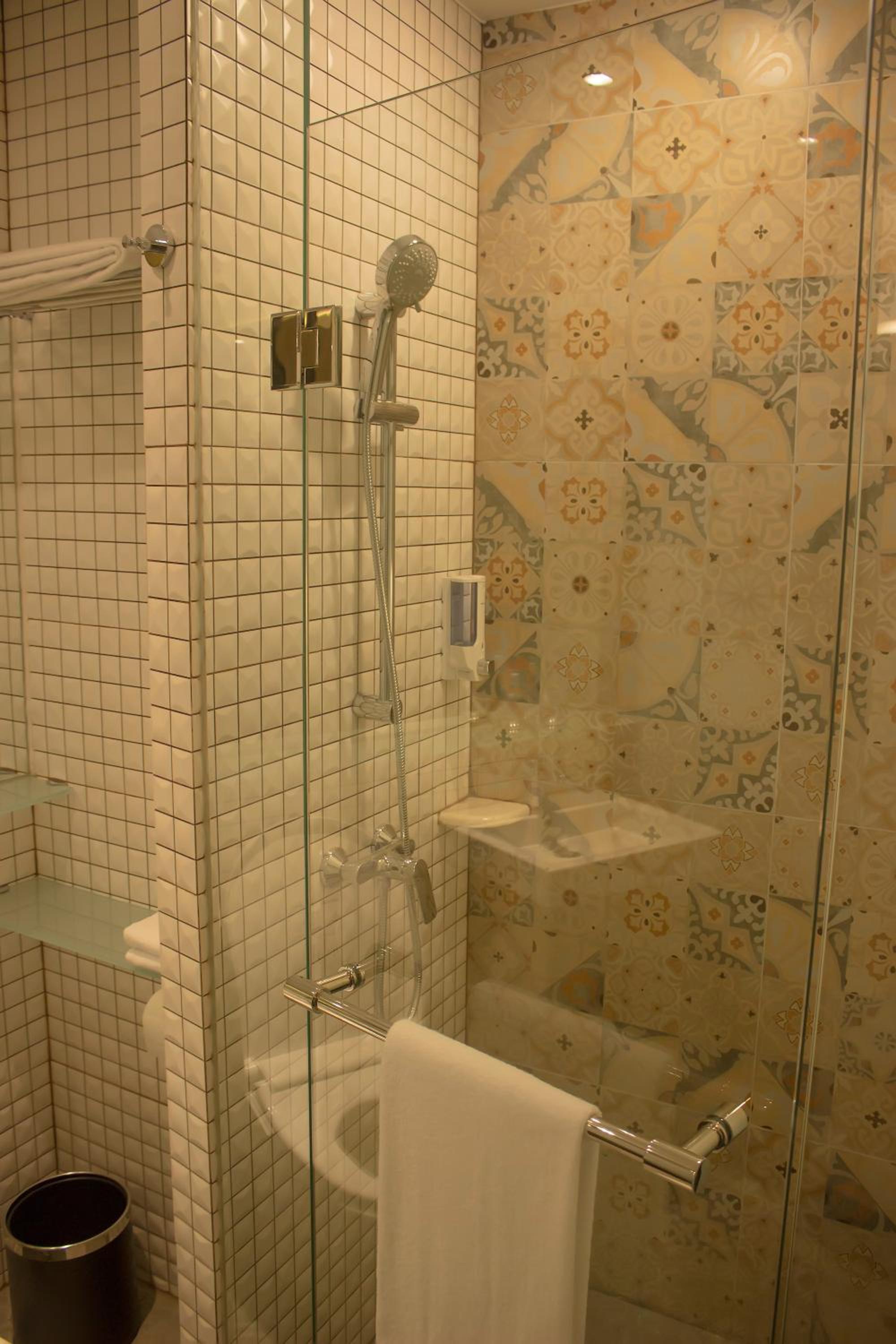 Ana Hotel Jakarta 46/50