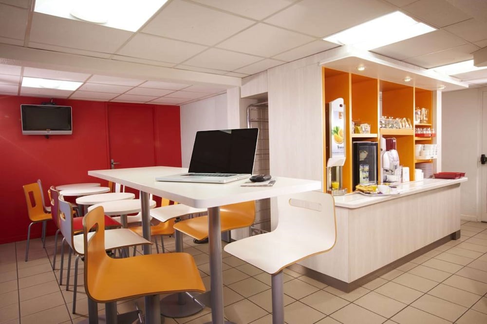 Premiere Classe Lyon Ouest - Tassin 48/59
