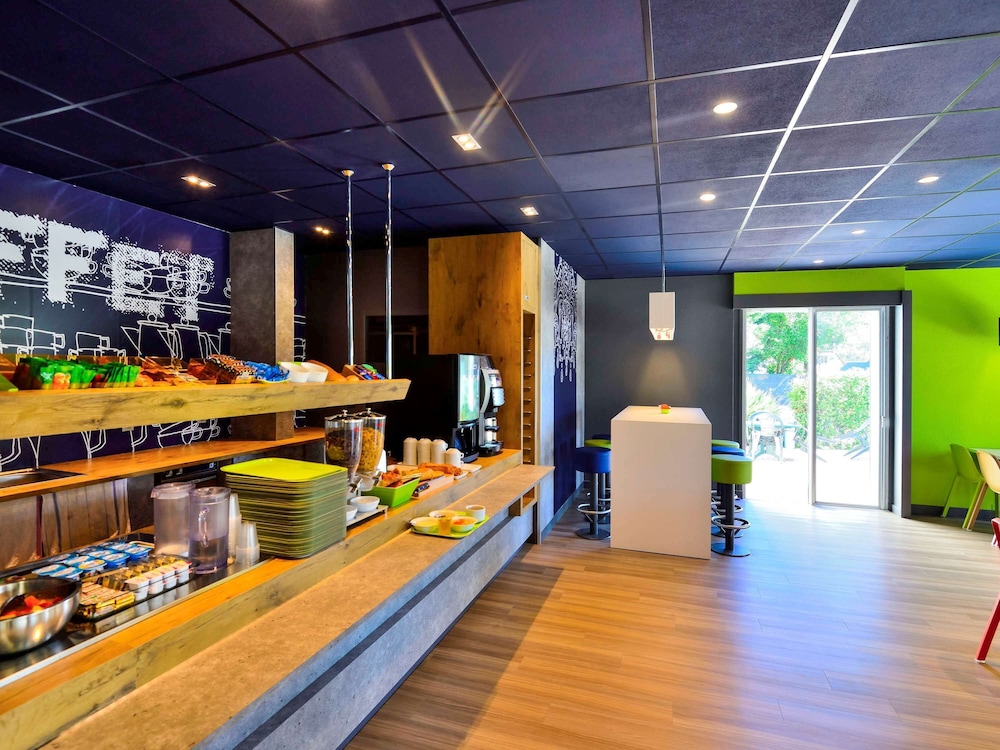 Ibis Budget Pau Lescar 53/68