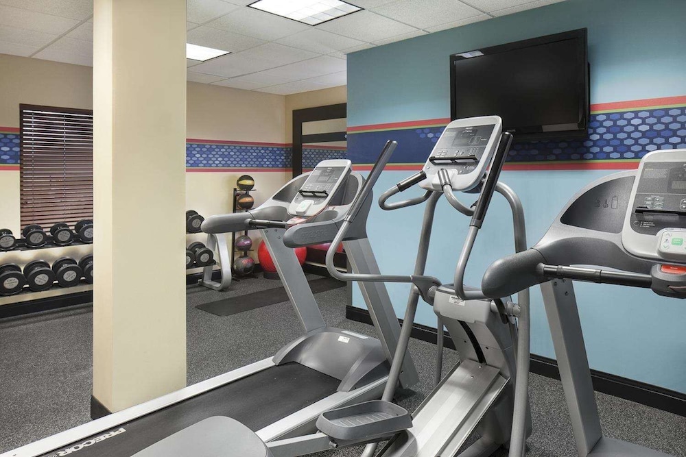 Hampton Inn Council Bluffs 20/41