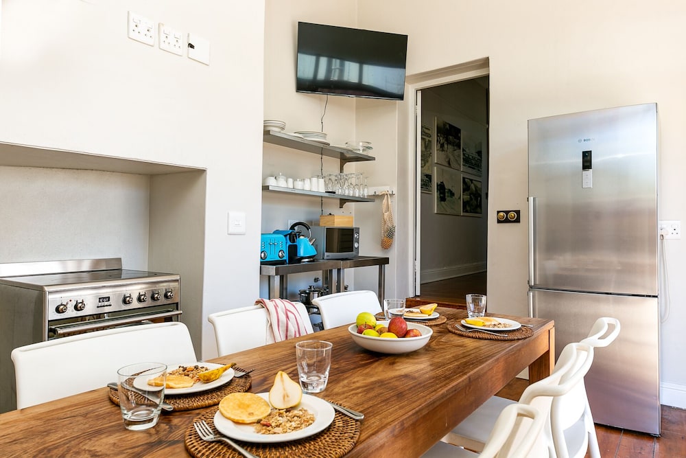 Camps Bay Village 46/50
