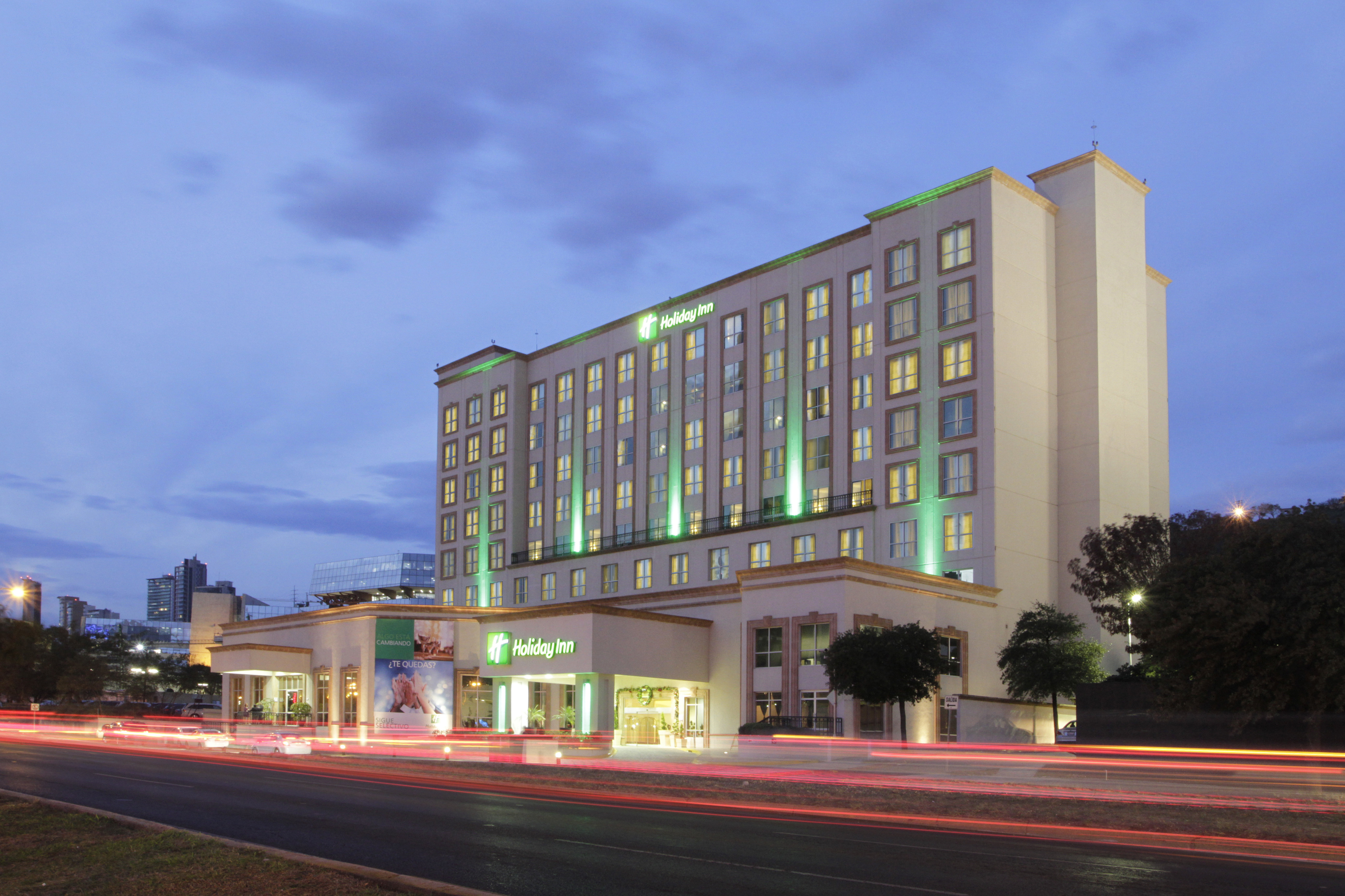 Holiday Inn Monterrey Valle 2/50