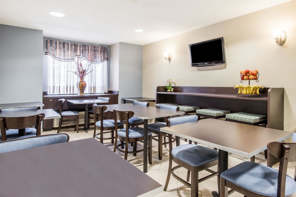 Microtel Inn Suites By Wyndham Georgetown 45/59