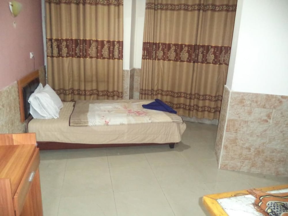 Amman Palace Hotel 35/50