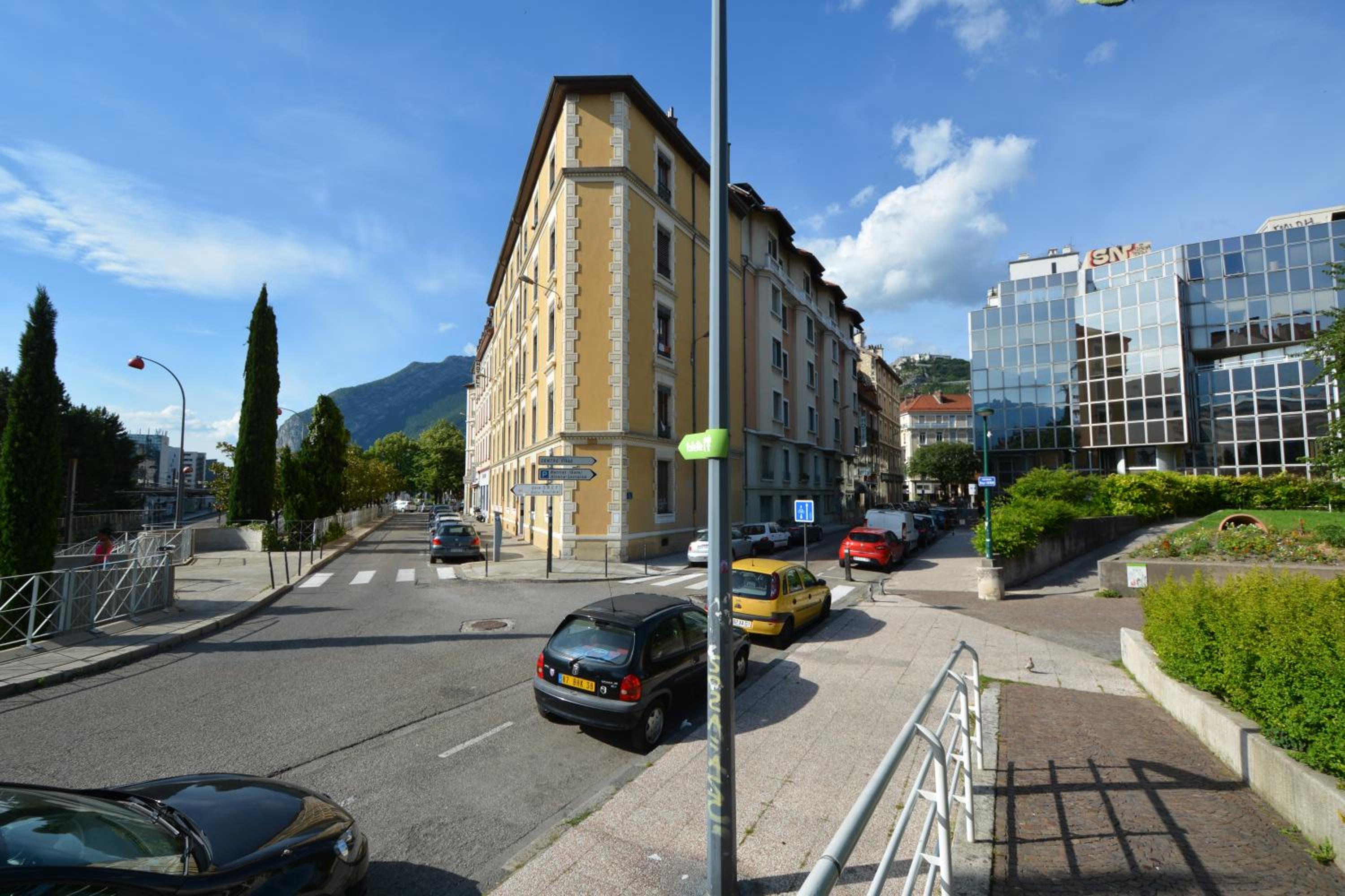 Hôtel Lux 38/55