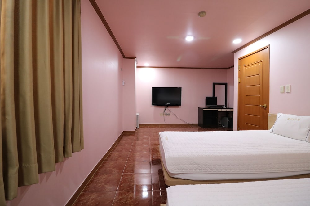 Centum Motel 17/35
