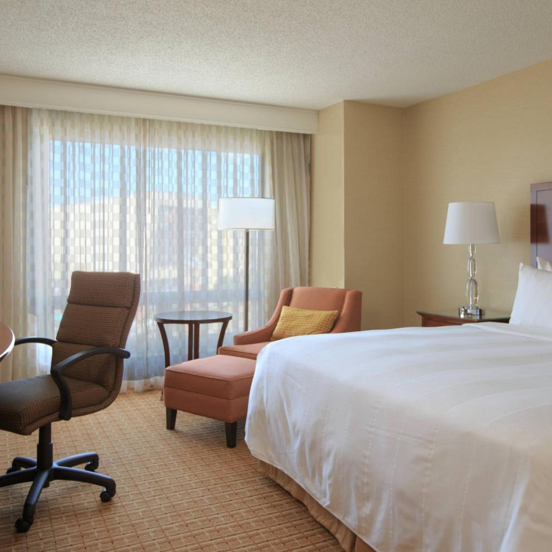 Room, King Bed, Concierge Level