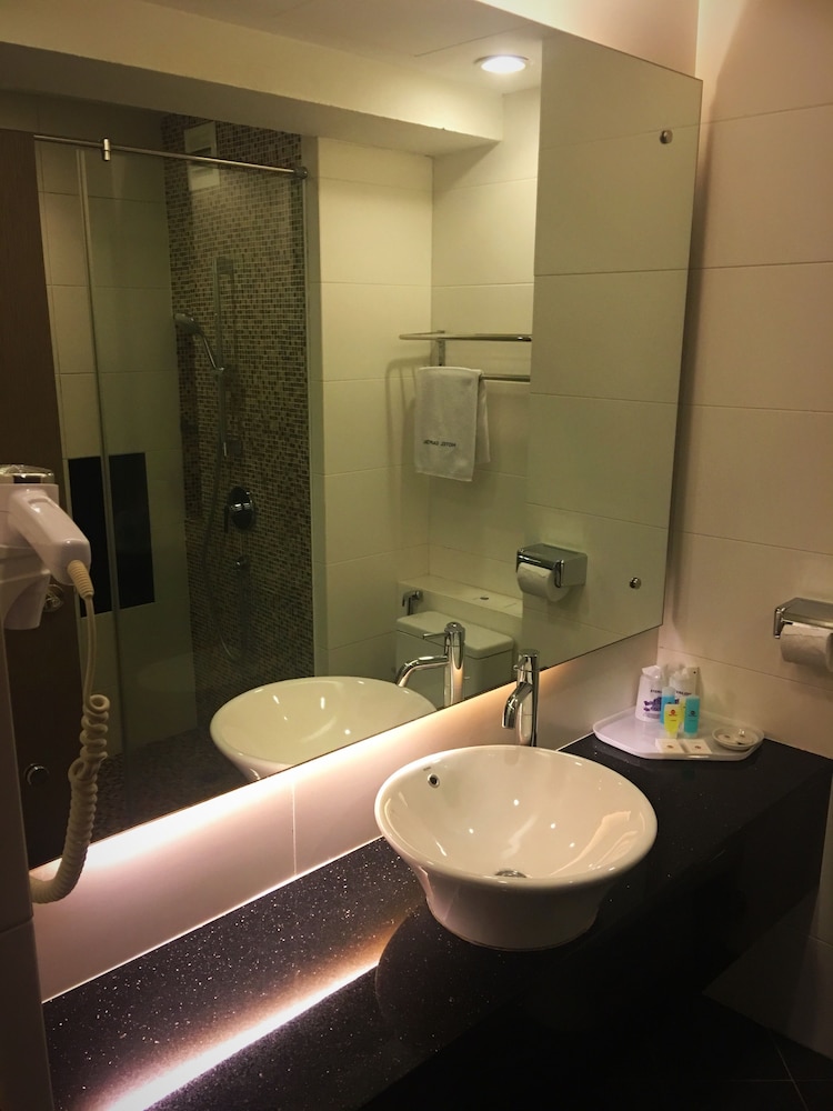 Hotel Capital 46/51