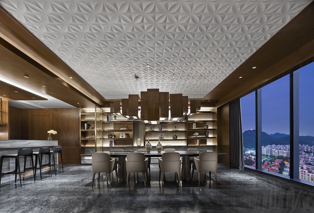 Intercontinental Dongguan 60/76