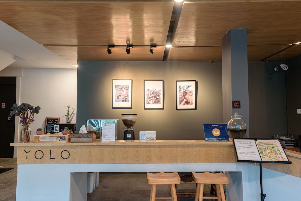 Yolo Bangkok Boutique Hotel 38/50