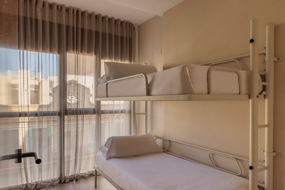 Gran De Gracia Apartments 8/24