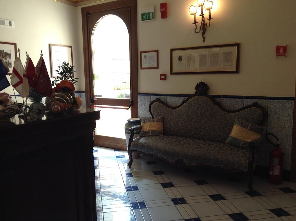 HOTEL FLORIDIANA 44/63