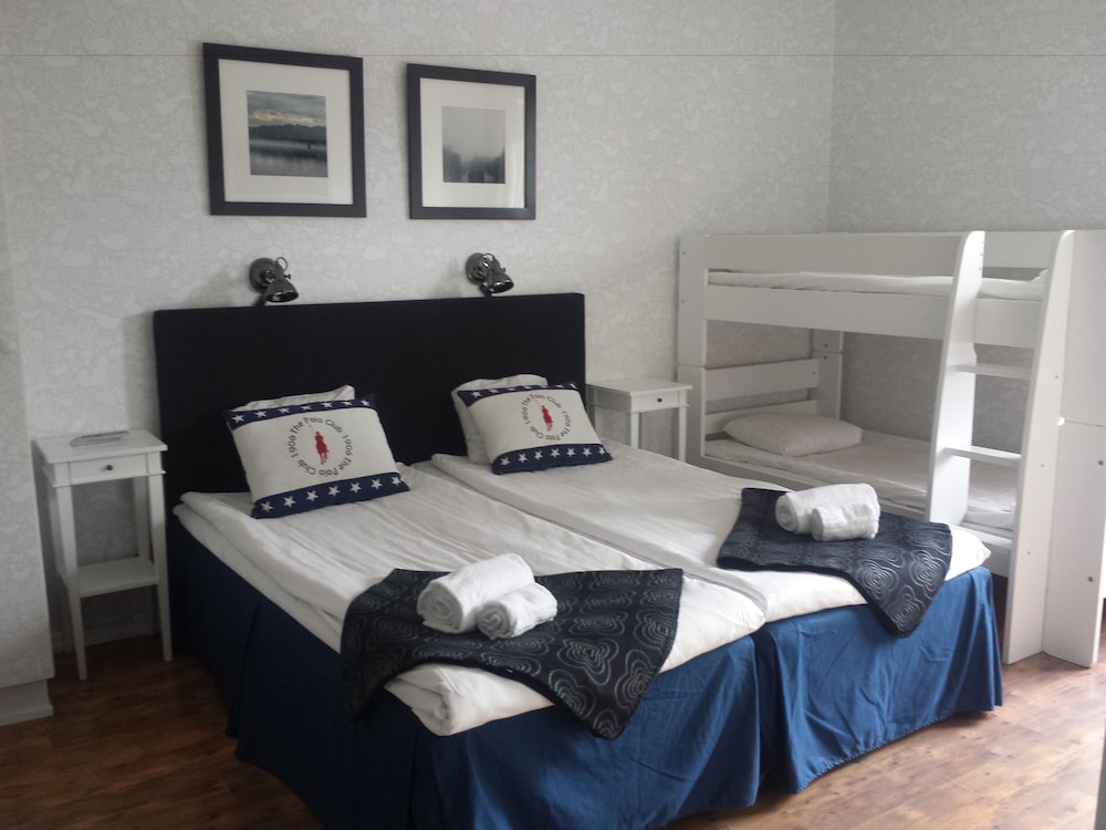 Strand Hotell 14/33