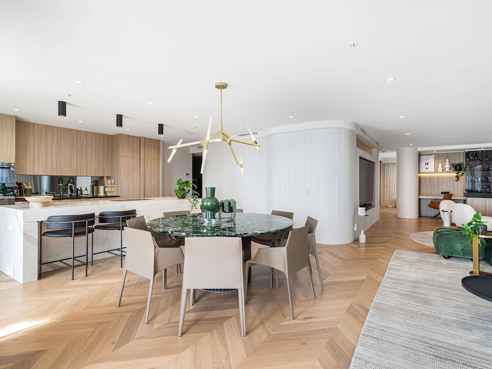 Paradise Centre Apartments Surfers Paradise 55/68