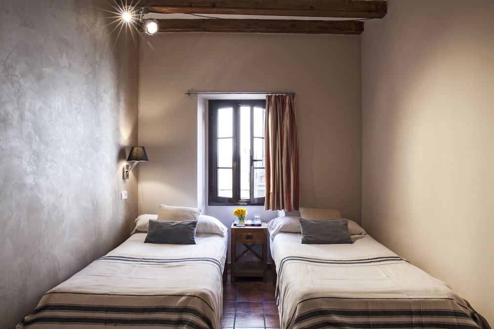 AinB Las Ramblas Guardia Apartments 25/60