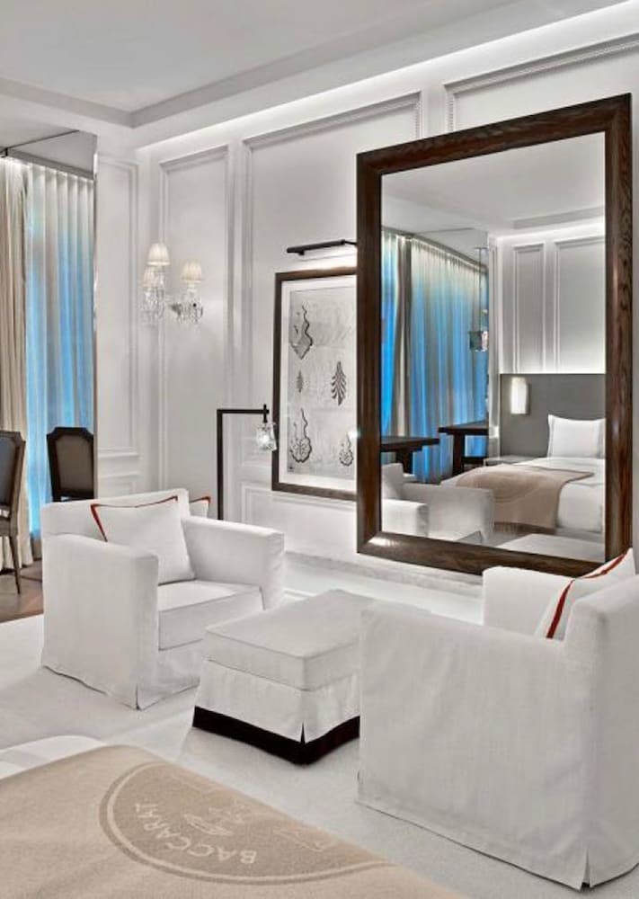Baccarat Hotel And Residences New York 38/47