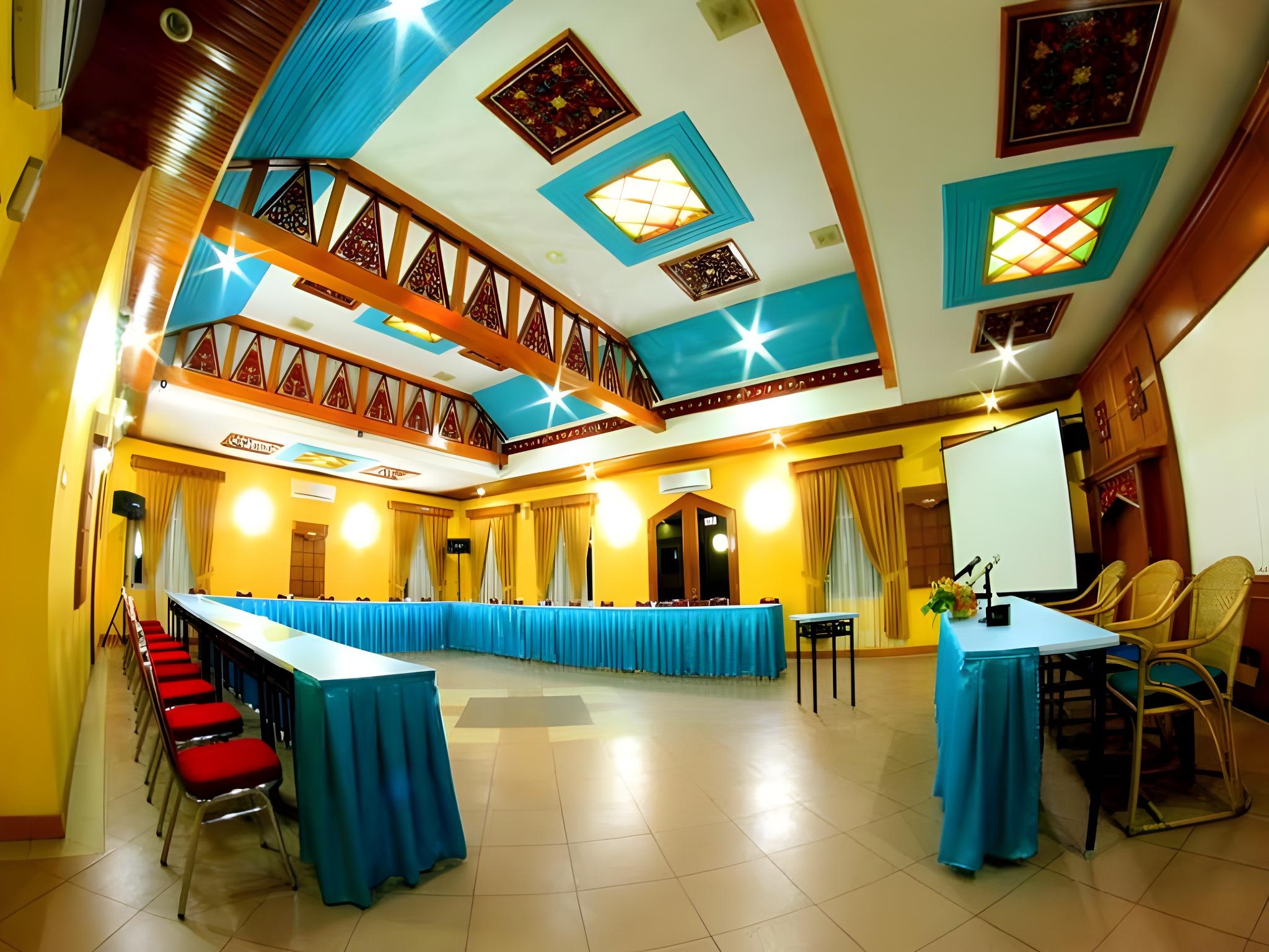 Kharisma Hotel 5/18
