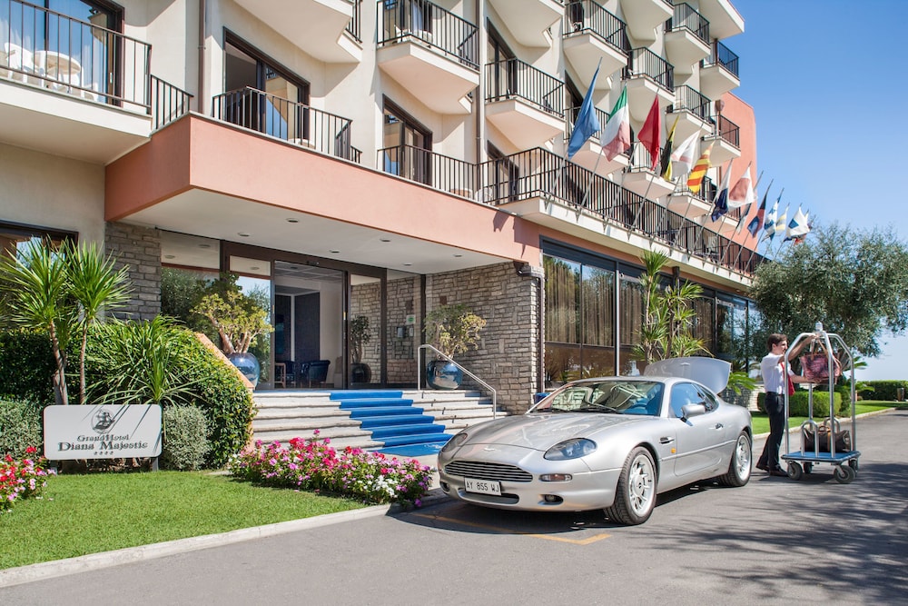 Grand Diana Majestic Hotel 39/50