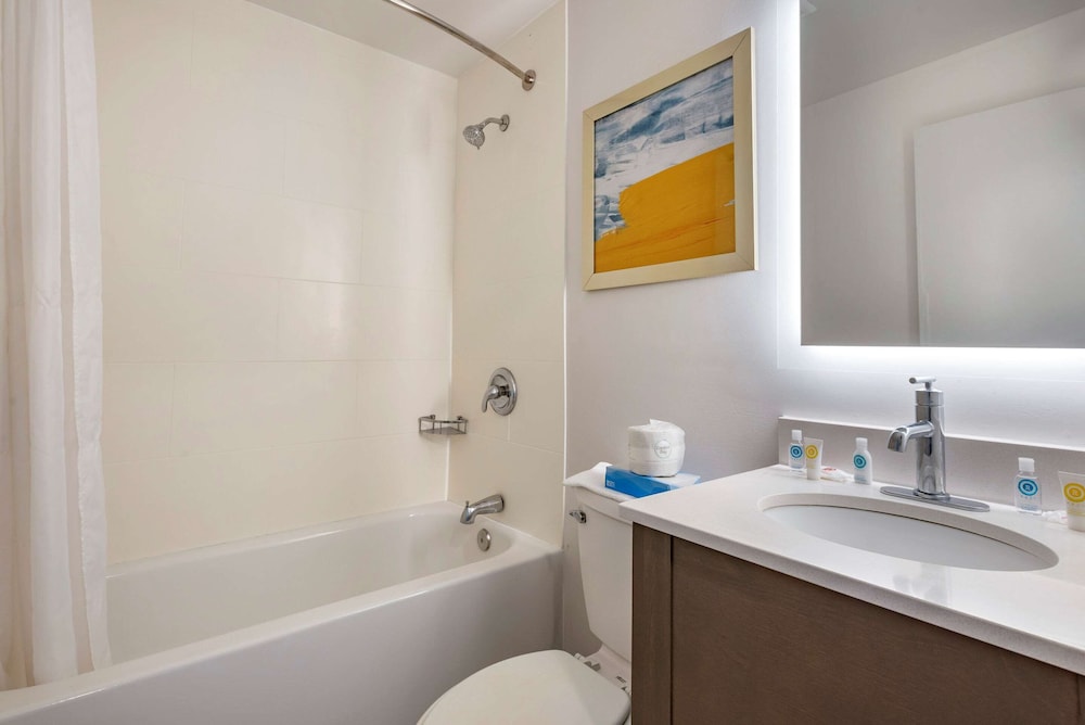 Comfort Inn Philadelphia International Airport West 18/44