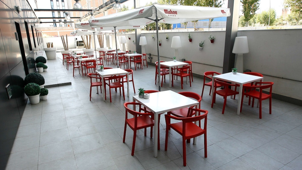 Travelodge Barcelona Poblenou 51/68