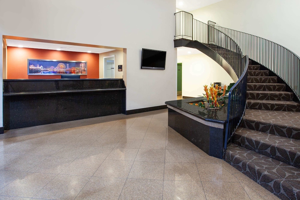 Travelodge Inn & Suites by Wyndham Anaheim on Disneyland Dr 12/31