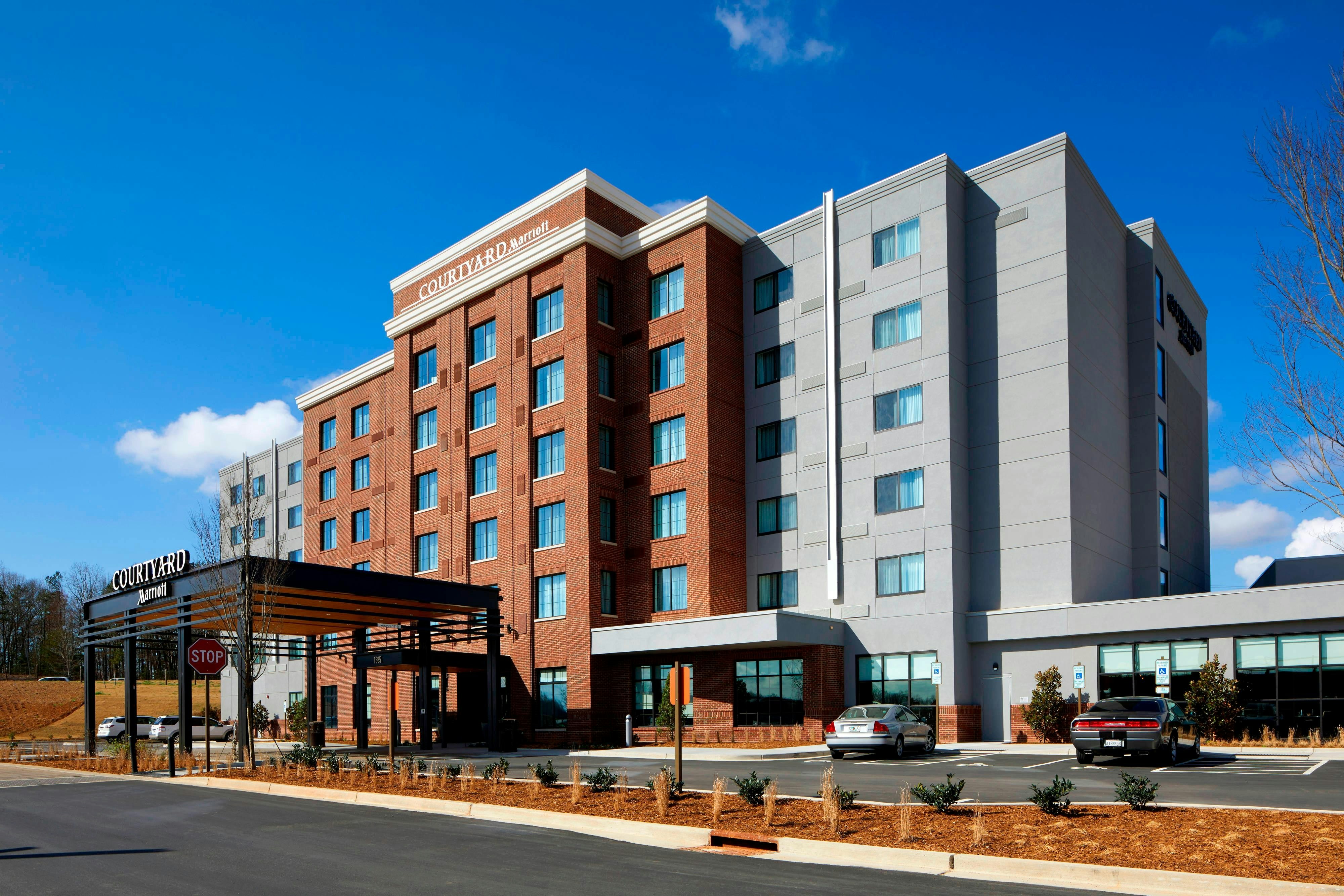 COURTYARD CHARLOTTE FORT MILL, SC 53/53