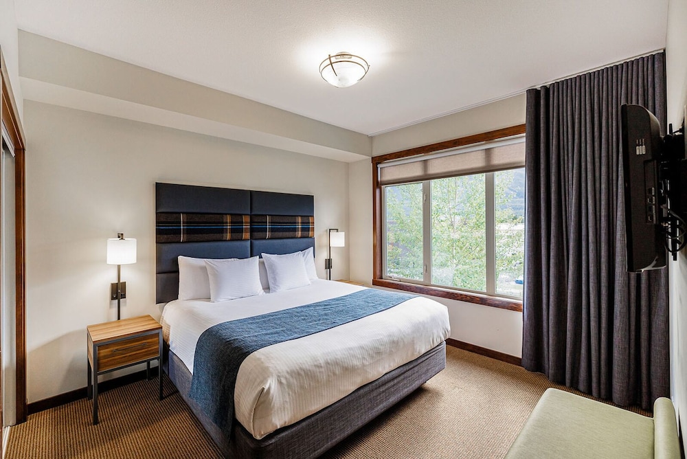 2 BEDROOMS, FAMILY SUITE