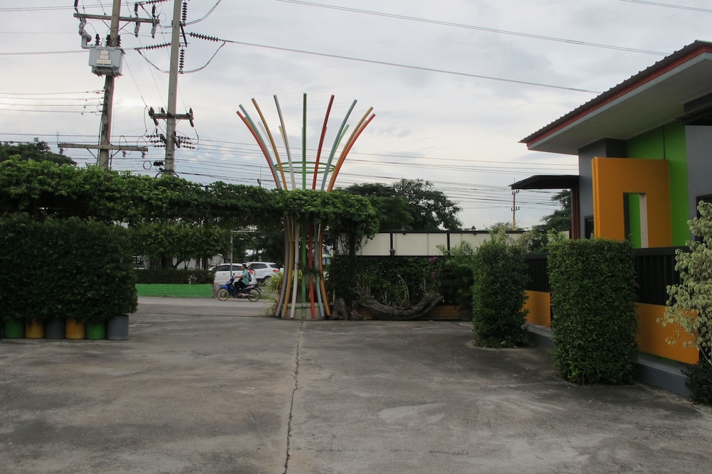 Jirapa Modern Resort 16/21