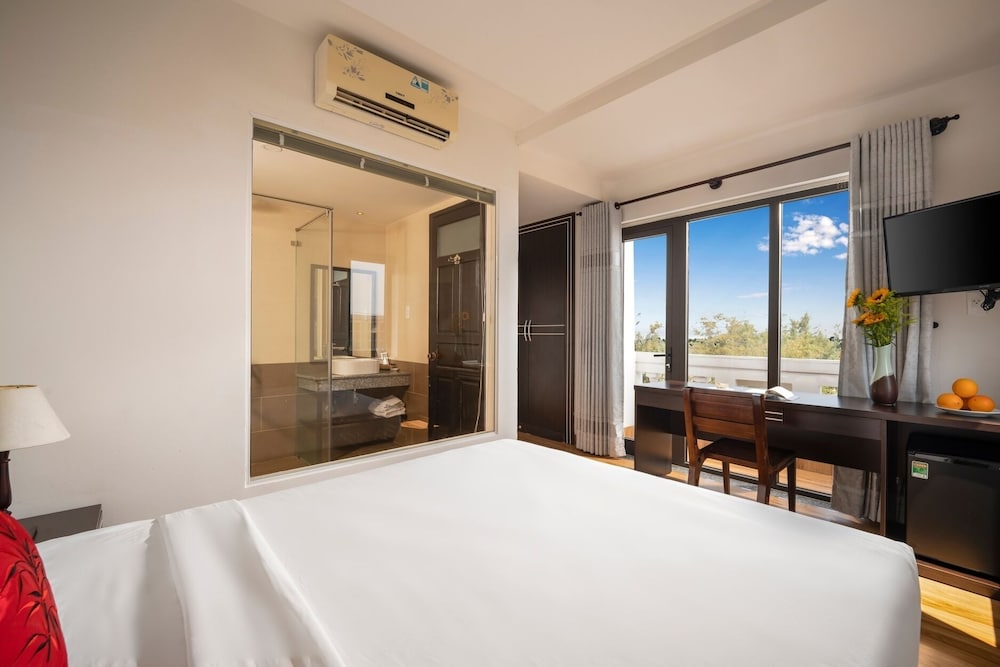 Viet Long Hoi An Beach Hotel 17/53