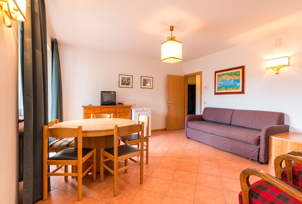 HOTEL BONAPACE 46/69