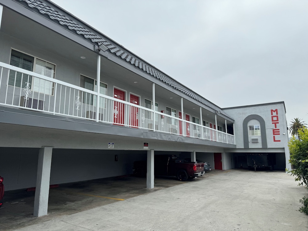 Lincoln Motel 6/58