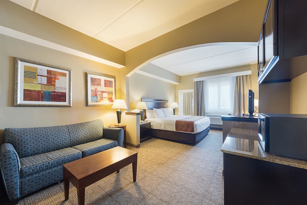 Comfort Suites Beachside 29/44