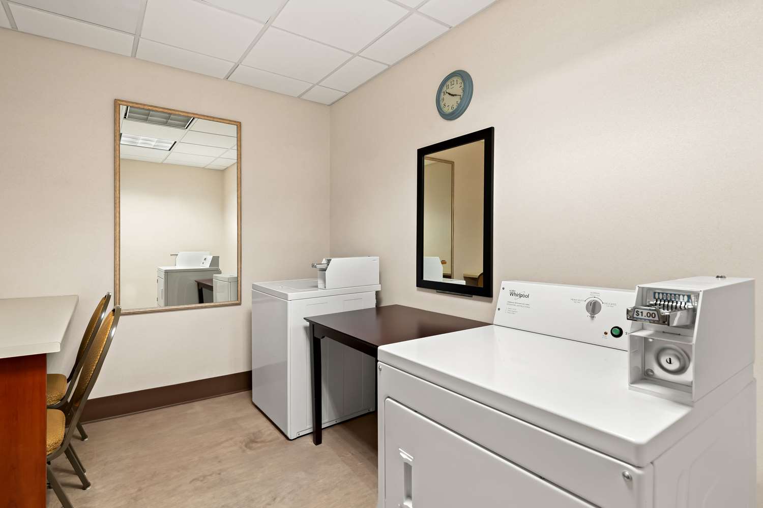 Comfort Inn and Suites Creswell 13/45
