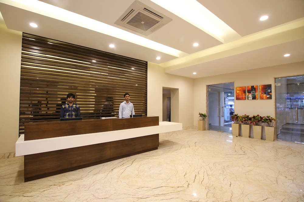 Le ROI Raipur 3/33