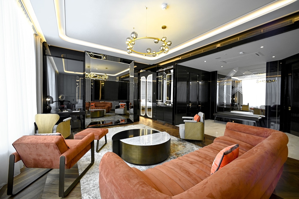 Seven Visions Resort & Places, The Dvin 46/70