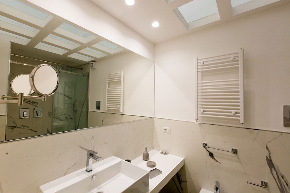 Palermo In Suite Aparthotel Shs 48/52