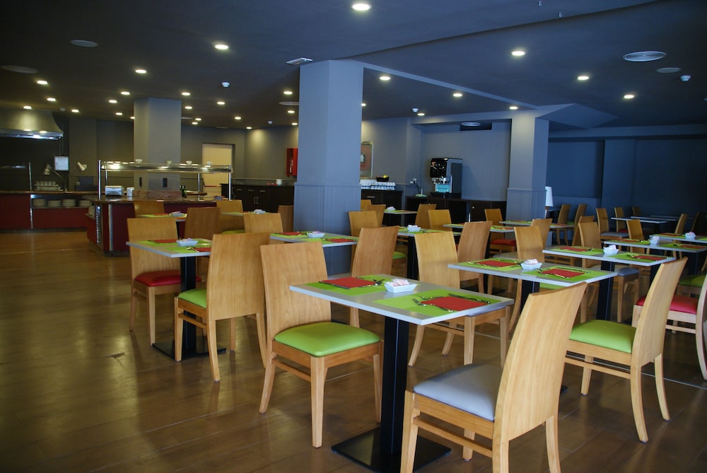 restaurant-cafeteria