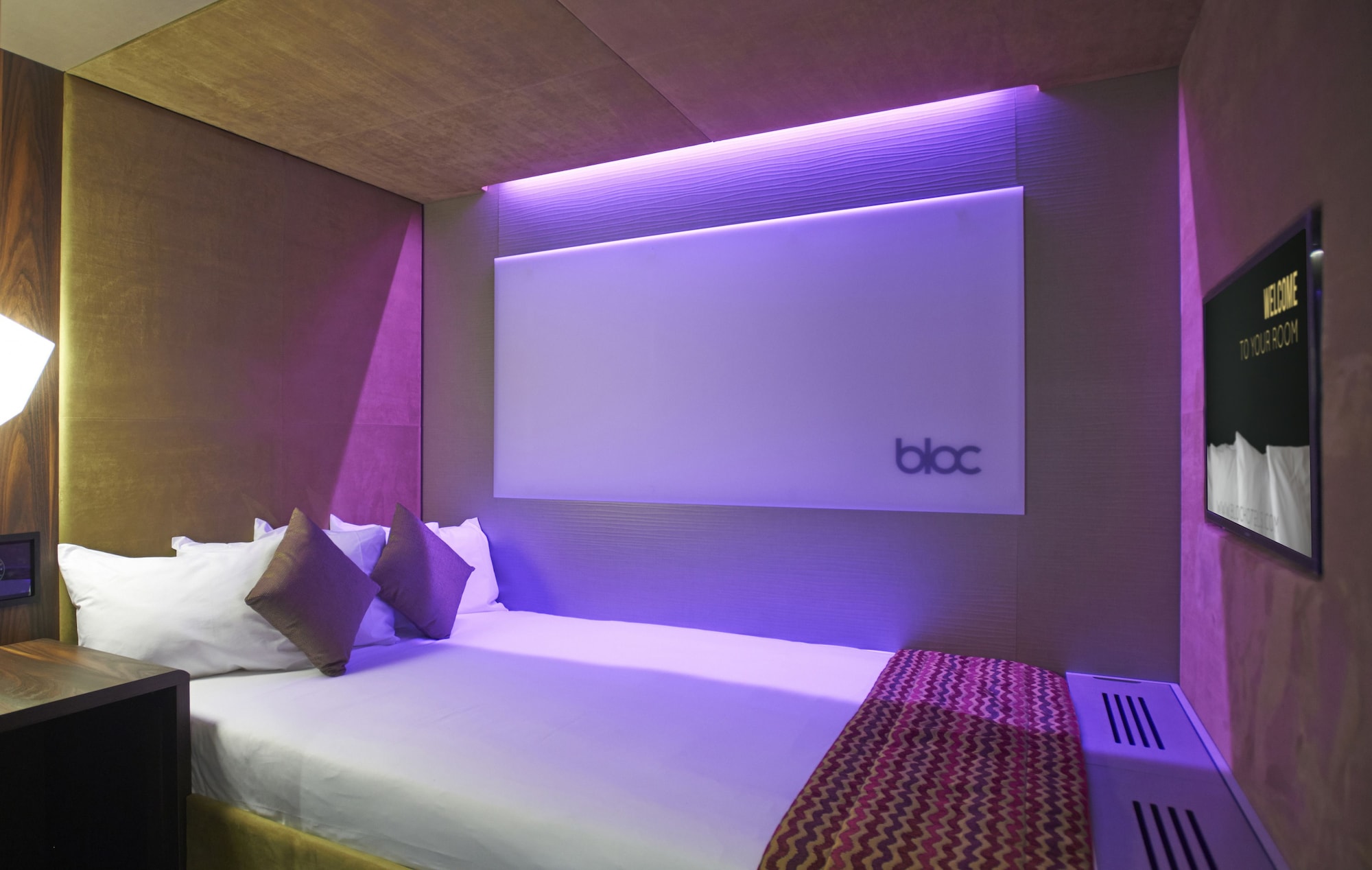 CLASSIC, DOUBLE BED, NO WINDOW