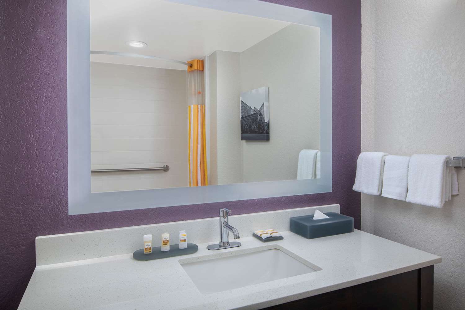 La Quinta Inn & Suites by Wyndham Chattanooga - East Ridge 22/24